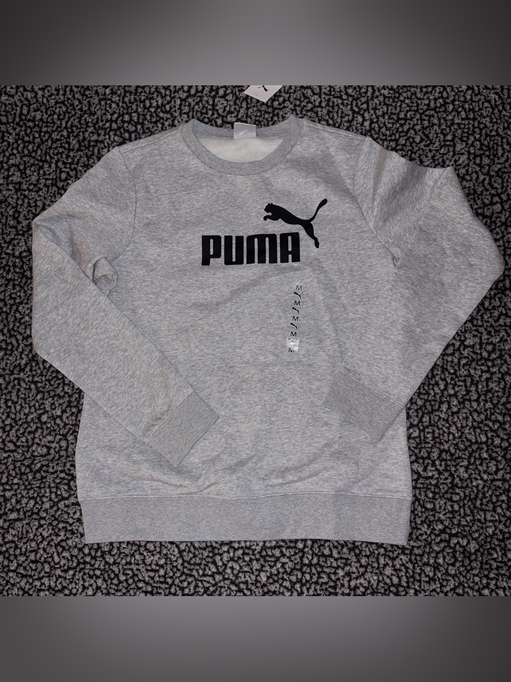 NWT Puma gray crew neck with logo medium